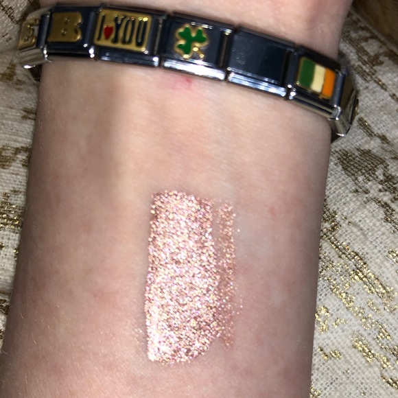 STILA Shimmer & Glow Liquid Eyeshadow- GRACE - Picture 9 of 13